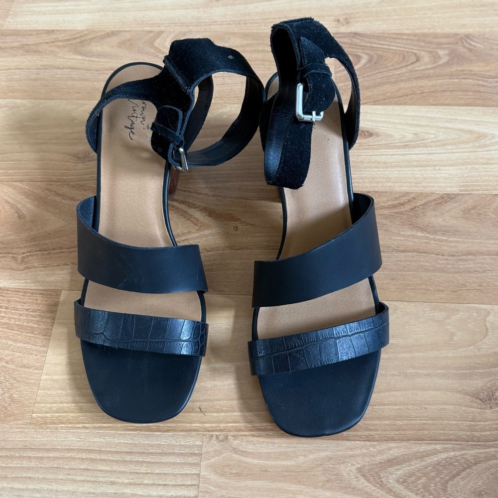 Crown Vintage Black Strappy Sandals